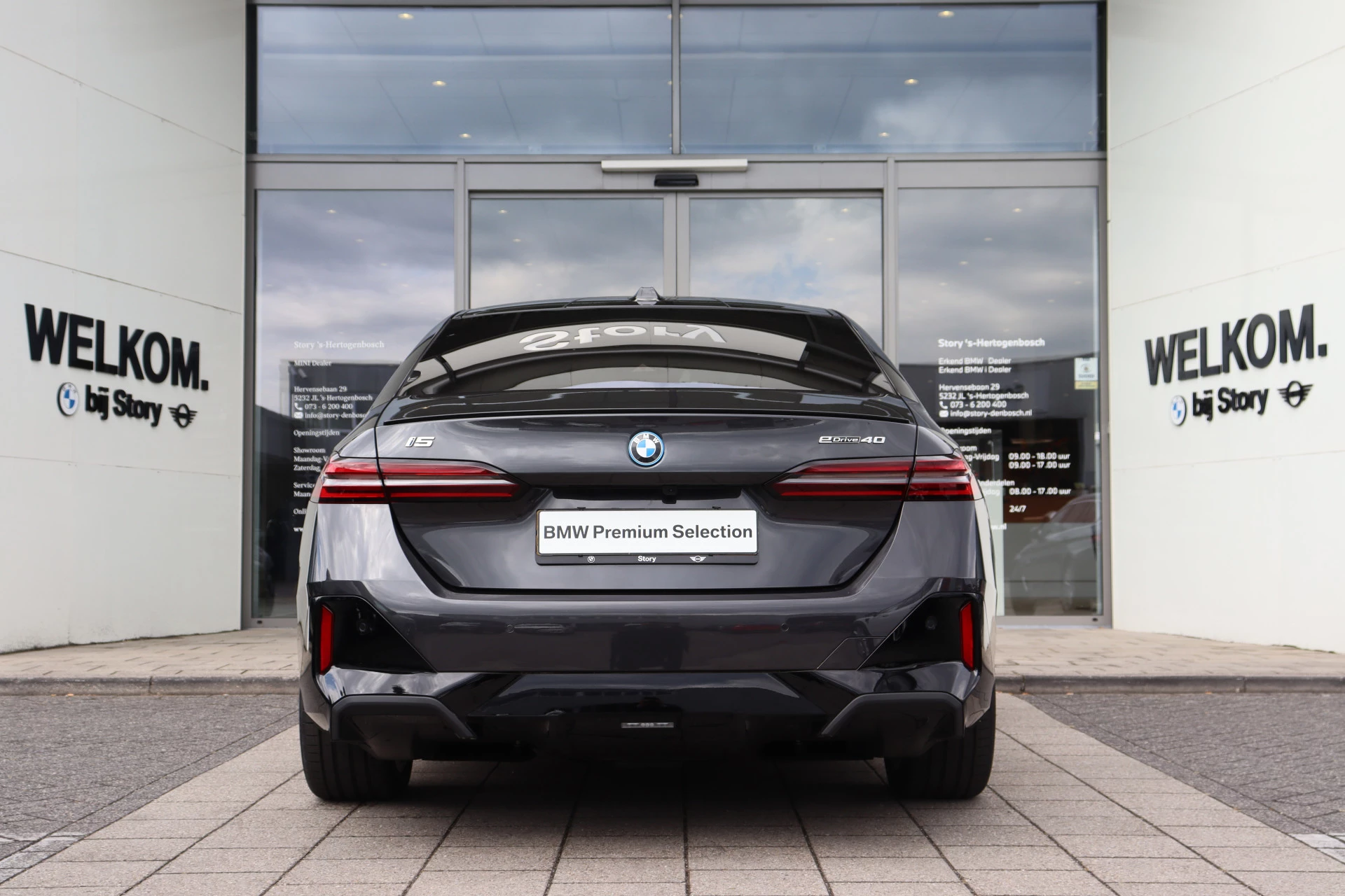 Hoofdafbeelding BMW i5