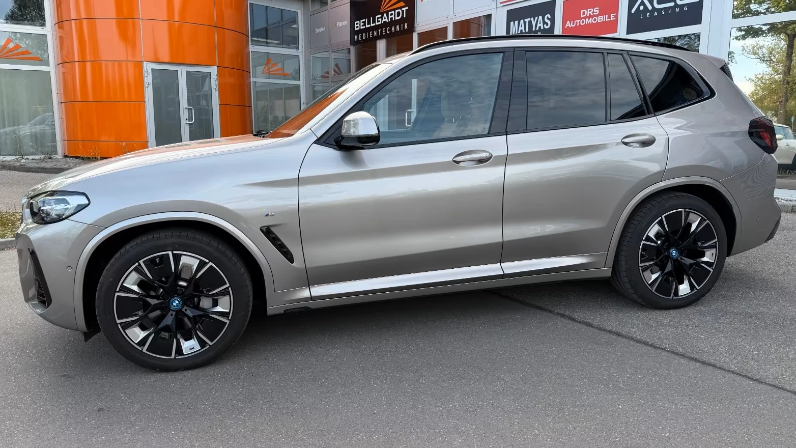 Hoofdafbeelding BMW iX3