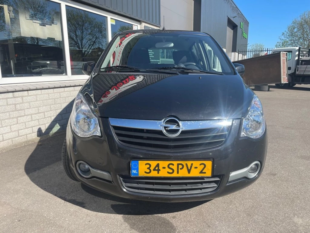 Hoofdafbeelding Opel Agila