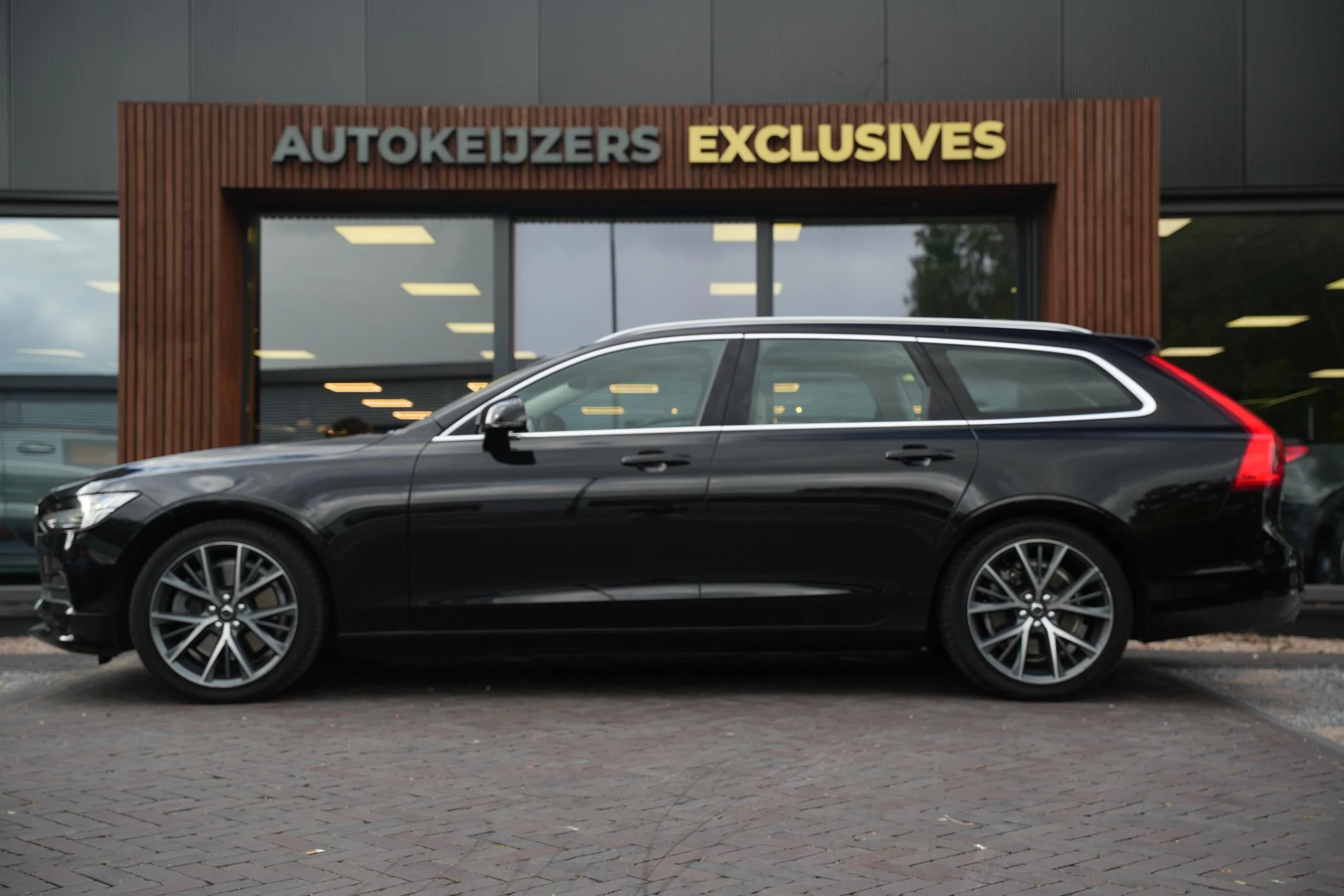 Hoofdafbeelding Volvo V90