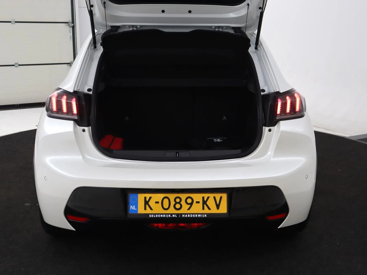 Hoofdafbeelding Peugeot e-208