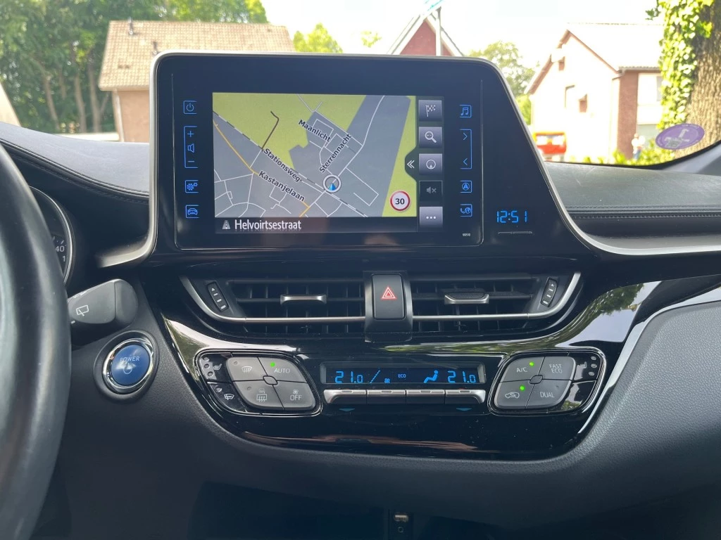 Hoofdafbeelding Toyota C-HR