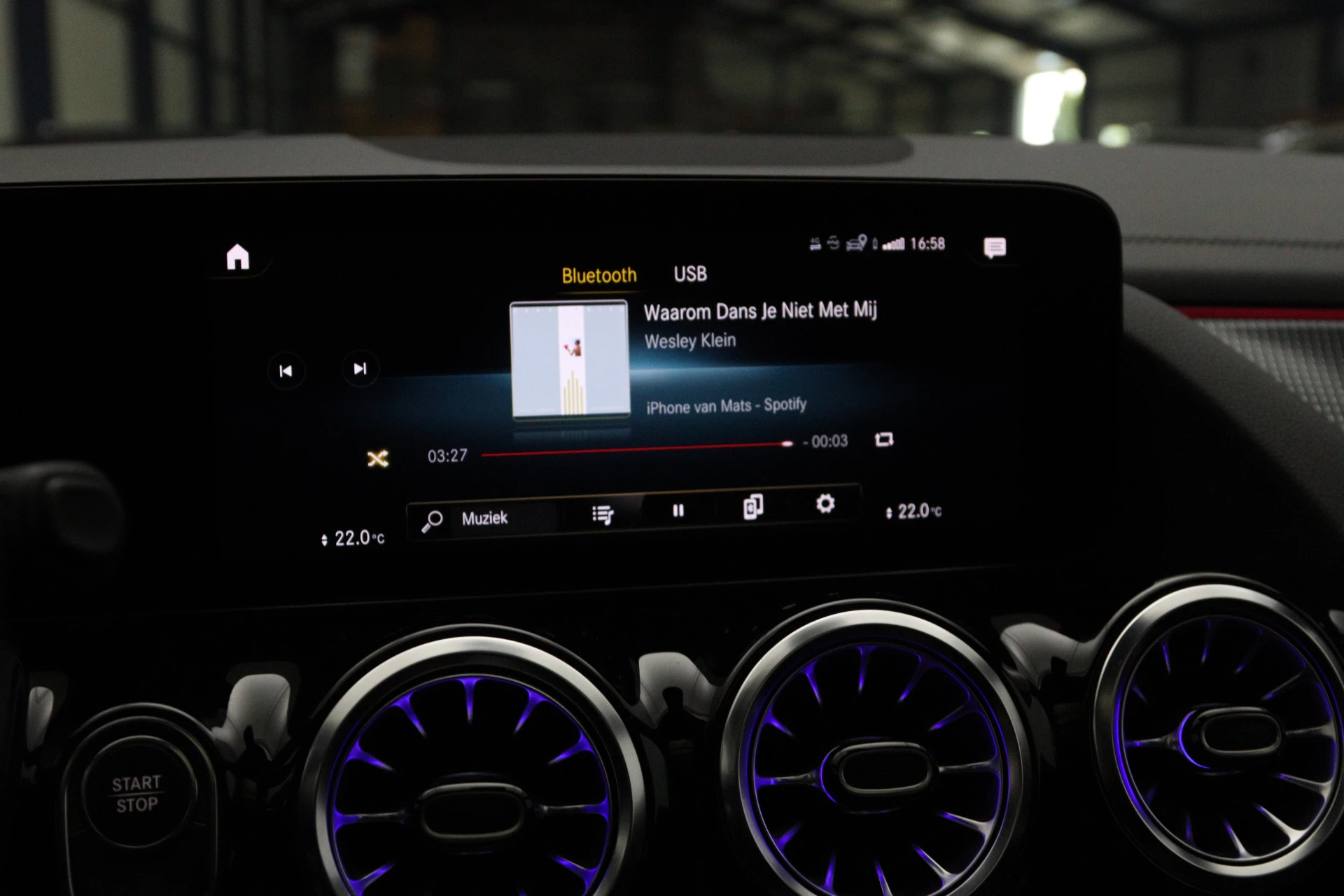 Hoofdafbeelding Mercedes-Benz EQA