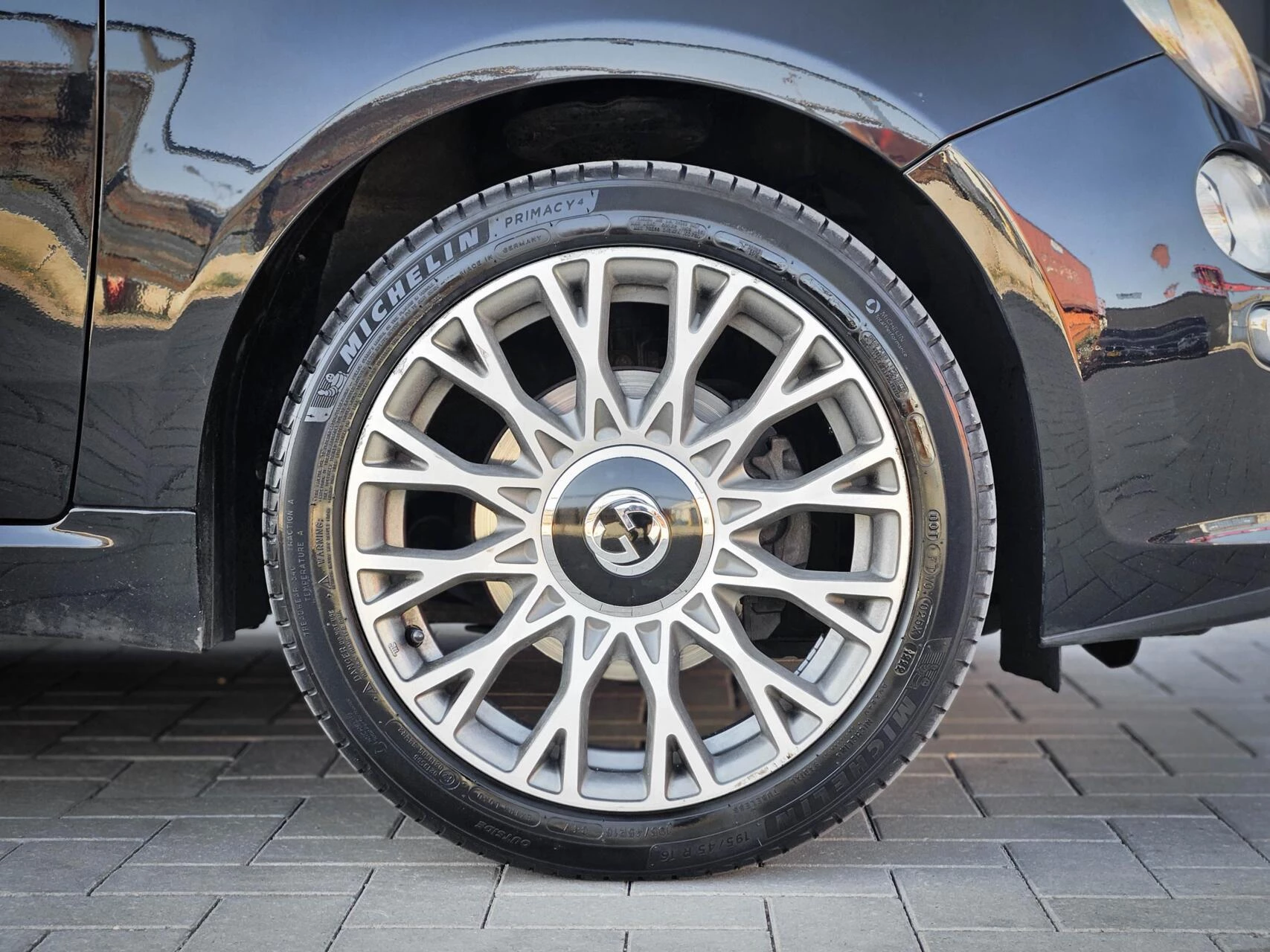 Hoofdafbeelding Fiat 500C