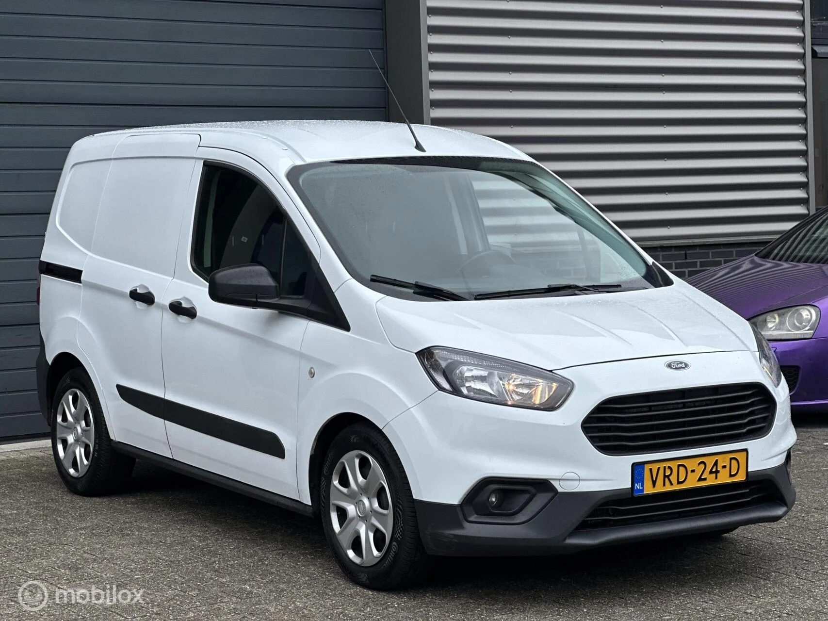 Hoofdafbeelding Ford Transit Courier