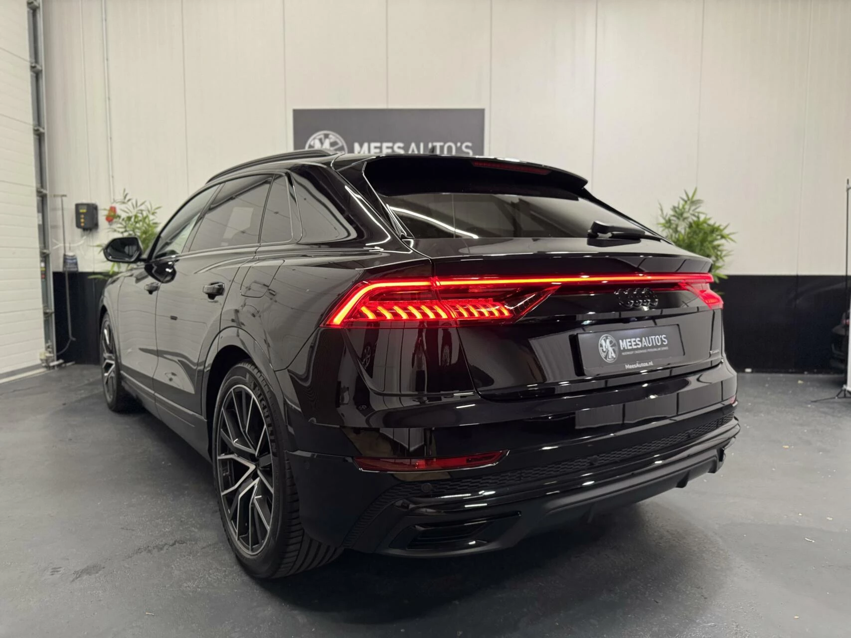 Hoofdafbeelding Audi Q8