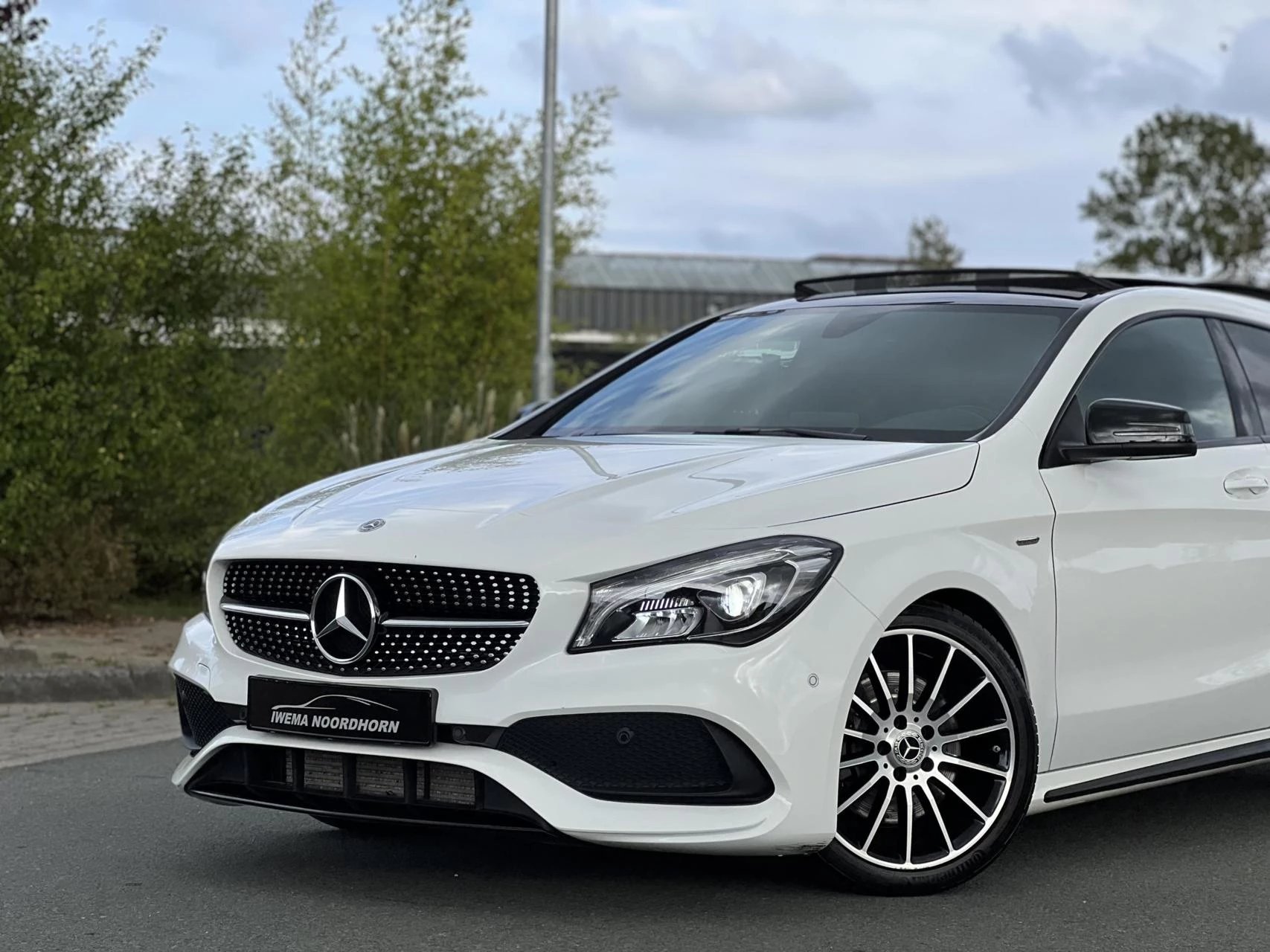 Hoofdafbeelding Mercedes-Benz CLA