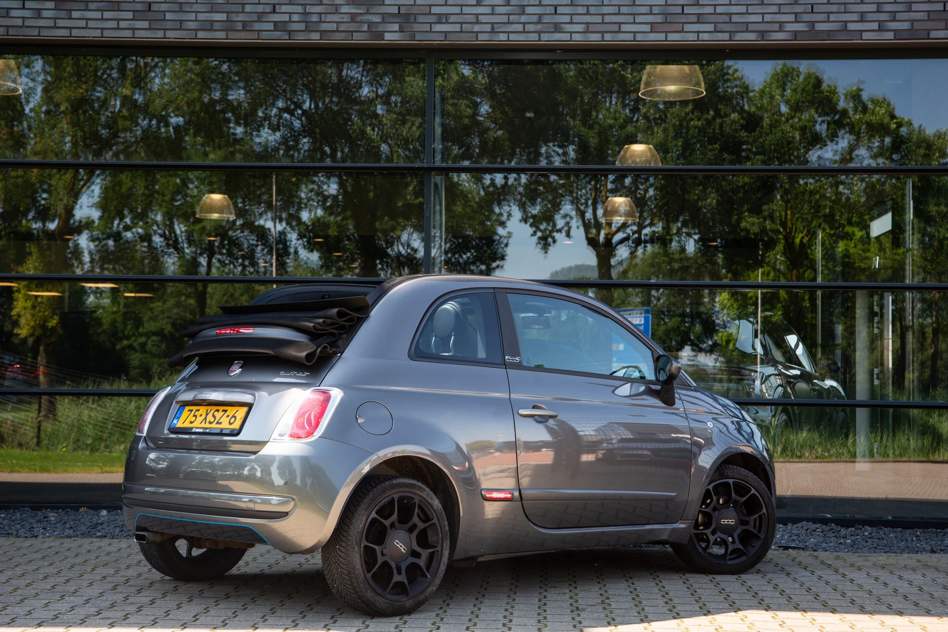 Hoofdafbeelding Fiat 500C