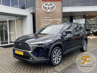Toyota Corolla Cross 2.0 HYBRID 184PK FIRST-EDITION BLIND-SPOT ELEK-ACHTERKLEP LM-VELGEN KEYLESS PARK-SENSOREN STOELVERW DRAADLOOS-LADEN AD-CRUISE BLUETOOTH