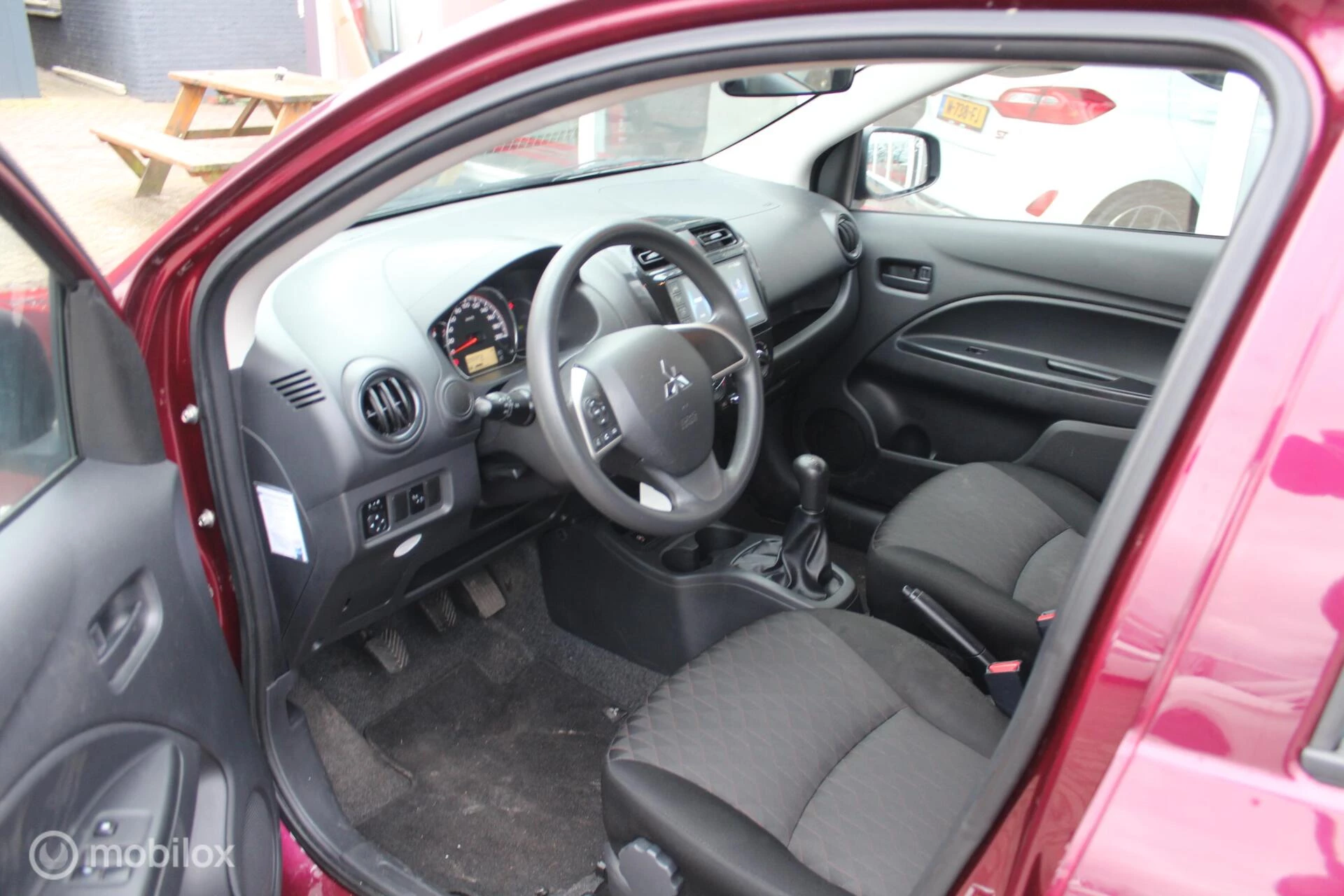 Hoofdafbeelding Mitsubishi Space Star