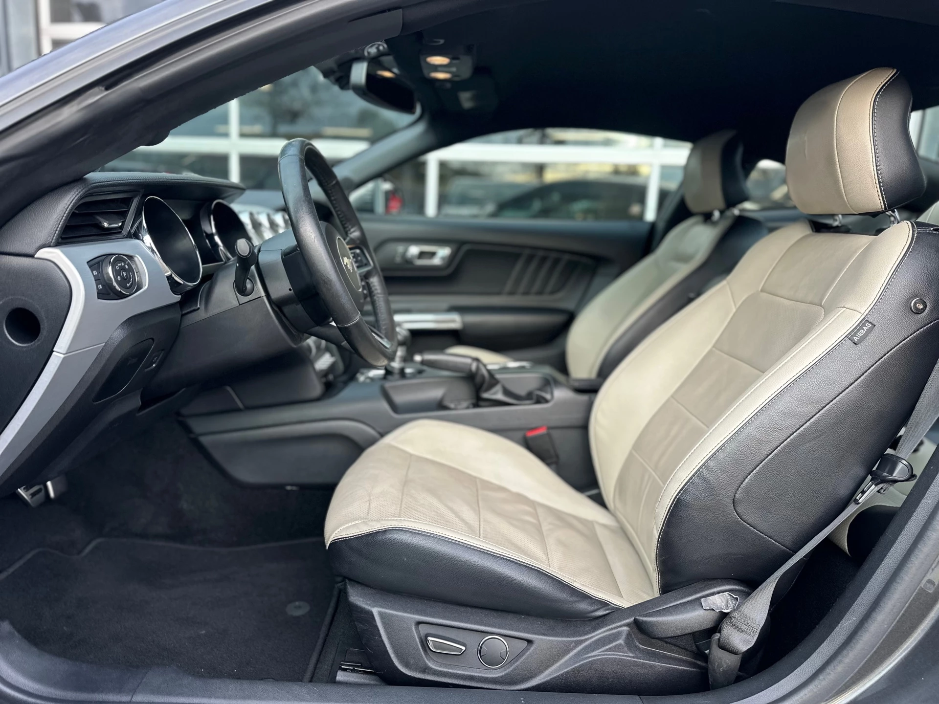 Hoofdafbeelding Ford Mustang