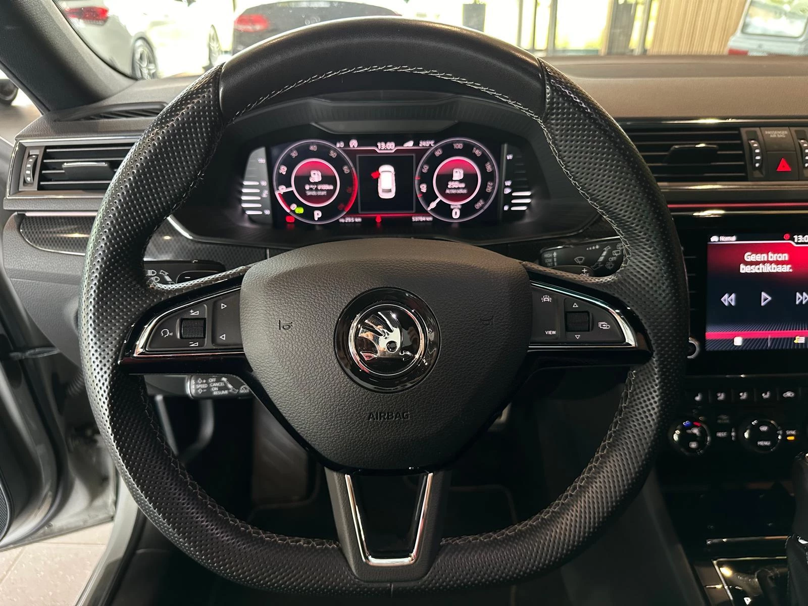 Hoofdafbeelding Škoda Superb