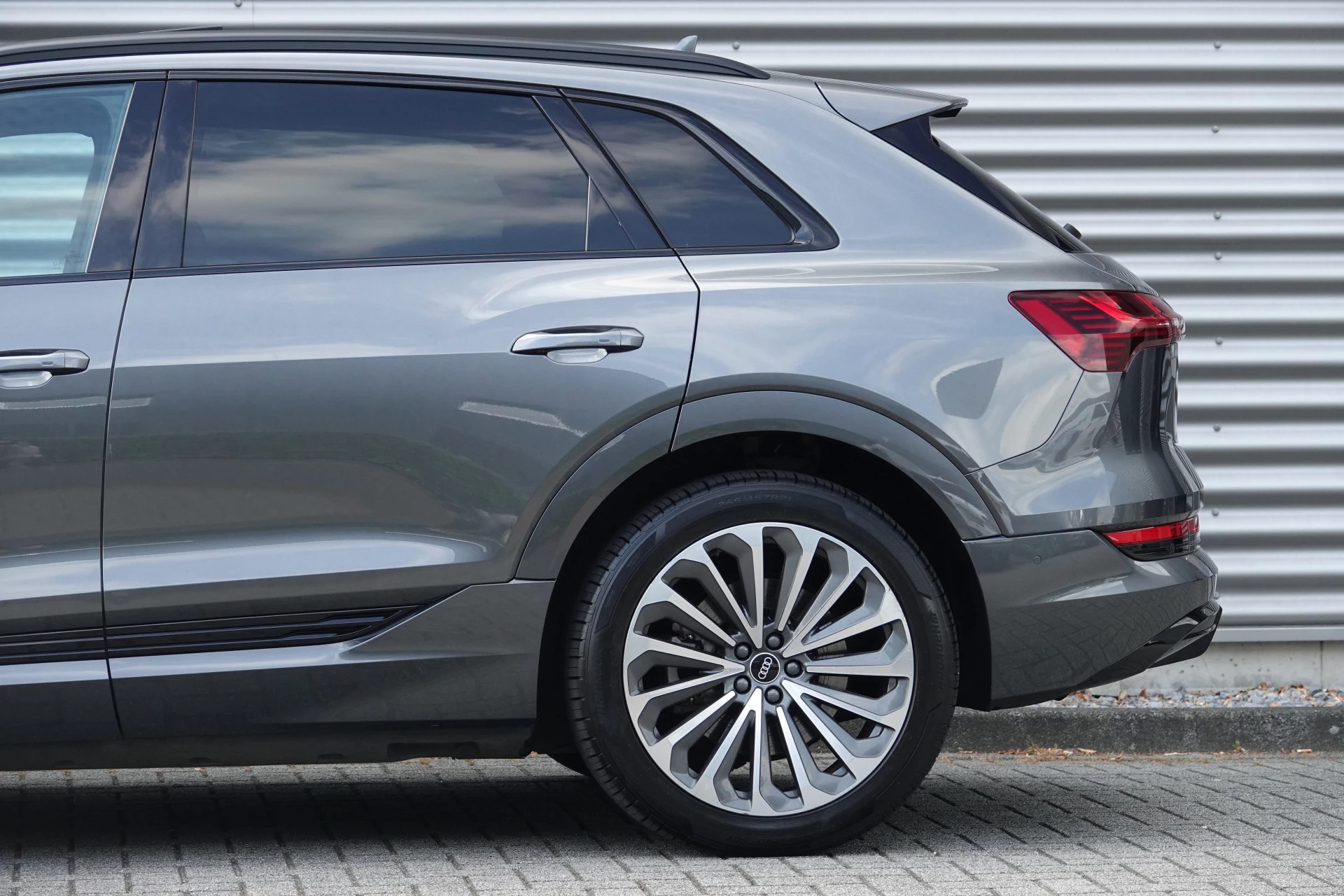 Hoofdafbeelding Audi e-tron