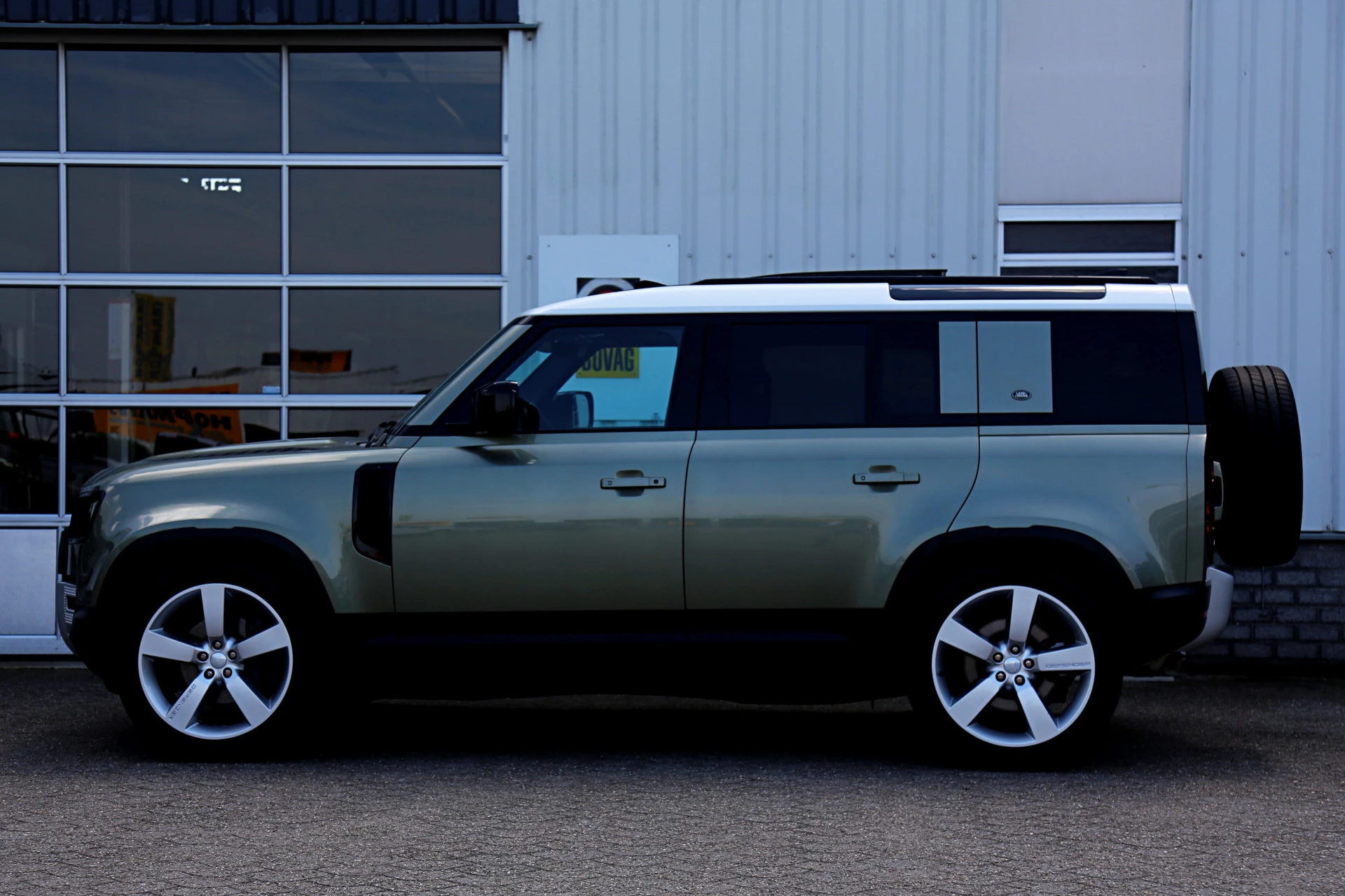Hoofdafbeelding Land Rover Defender