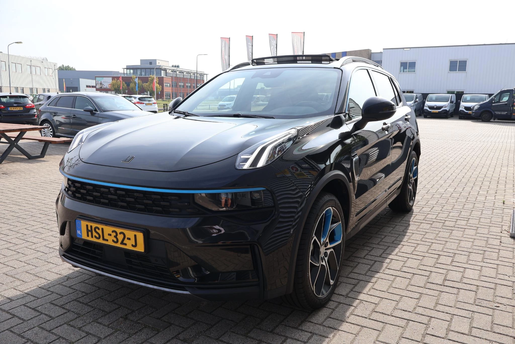 Hoofdafbeelding Lynk & Co 01