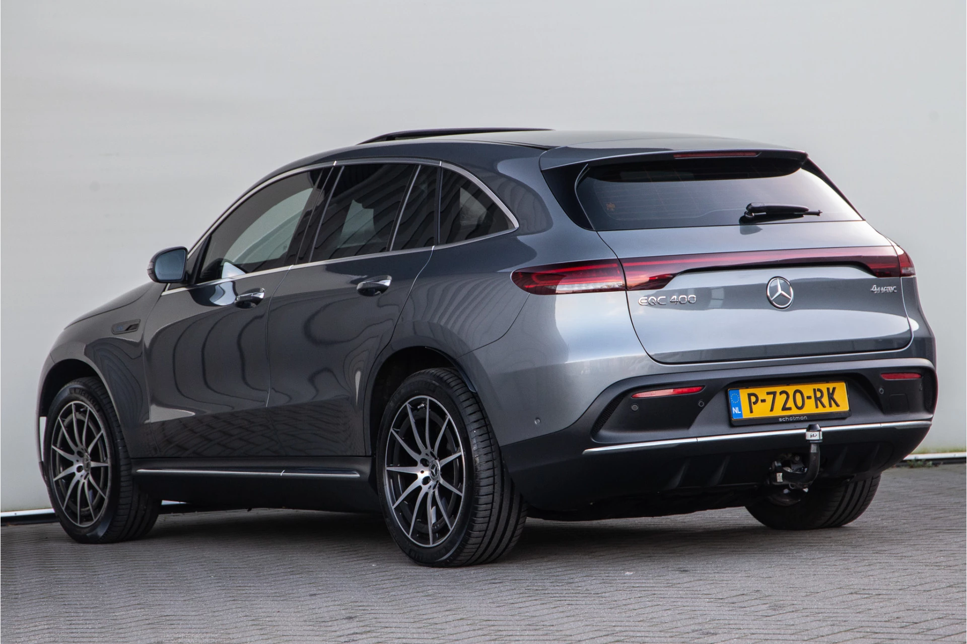 Hoofdafbeelding Mercedes-Benz EQC