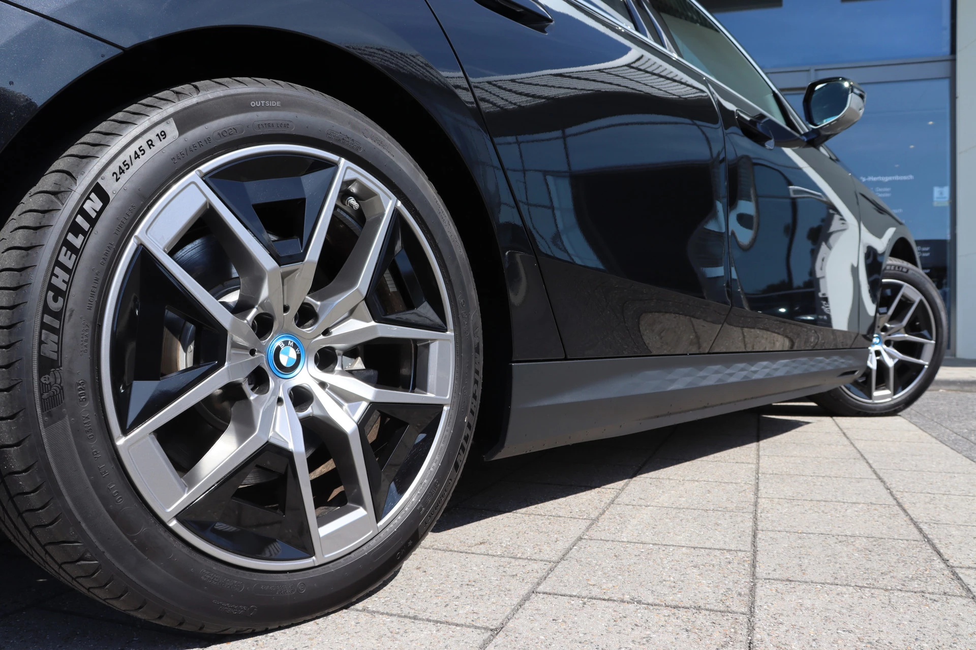 Hoofdafbeelding BMW i5