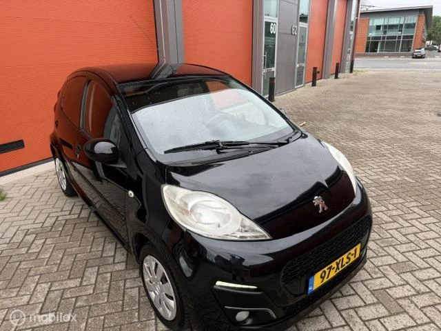 Hoofdafbeelding Peugeot 107