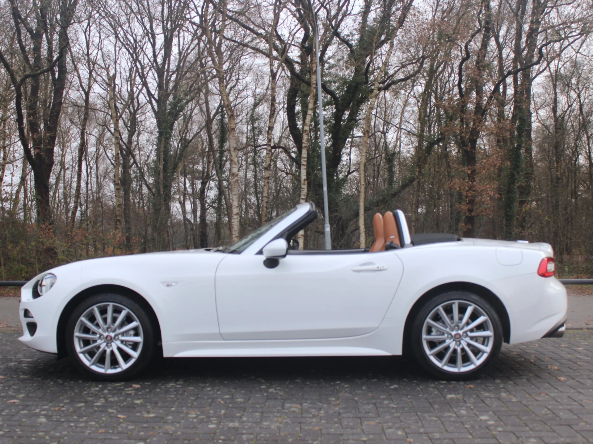 Hoofdafbeelding Fiat 124 Spider