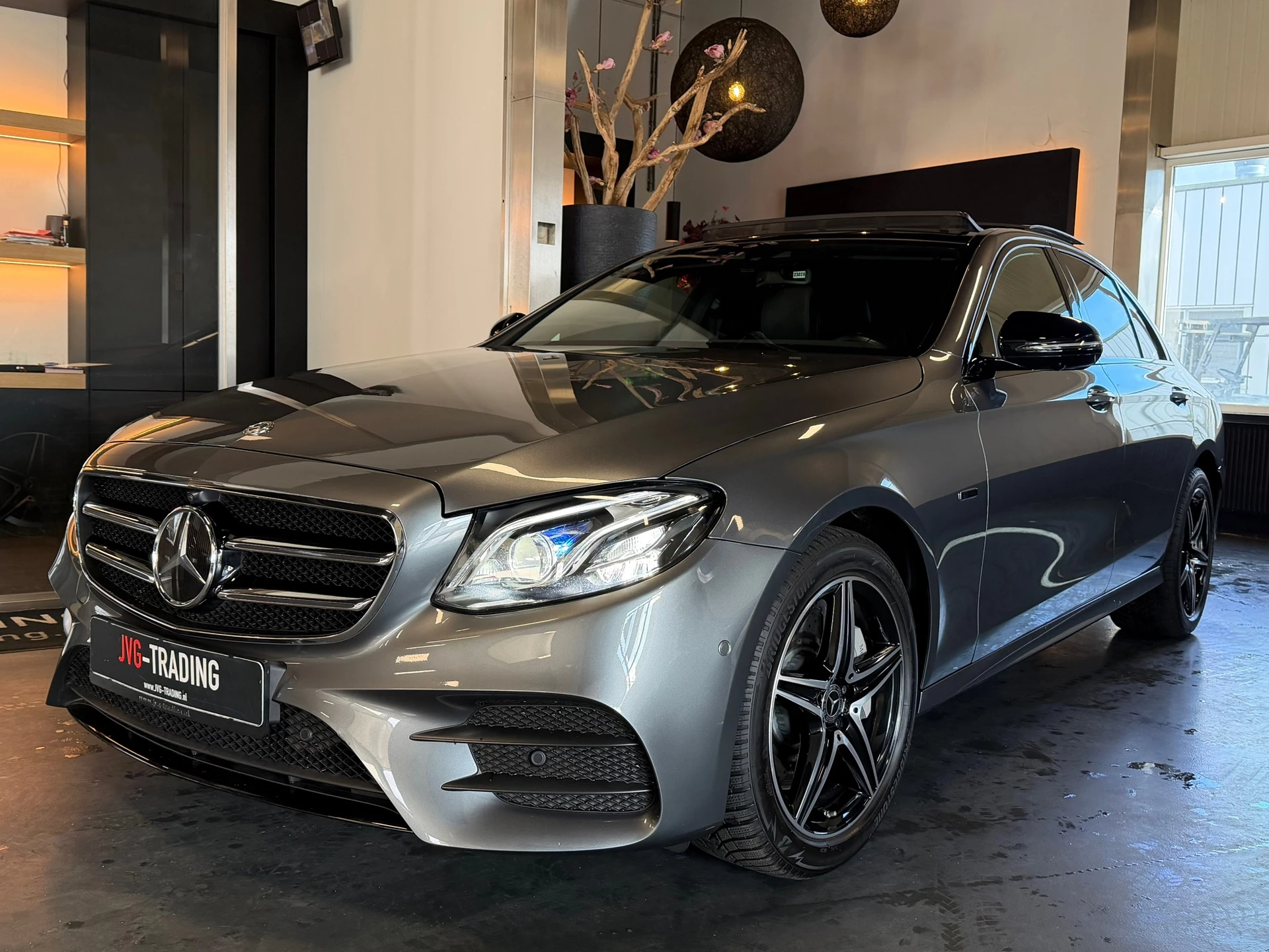 Hoofdafbeelding Mercedes-Benz E-Klasse
