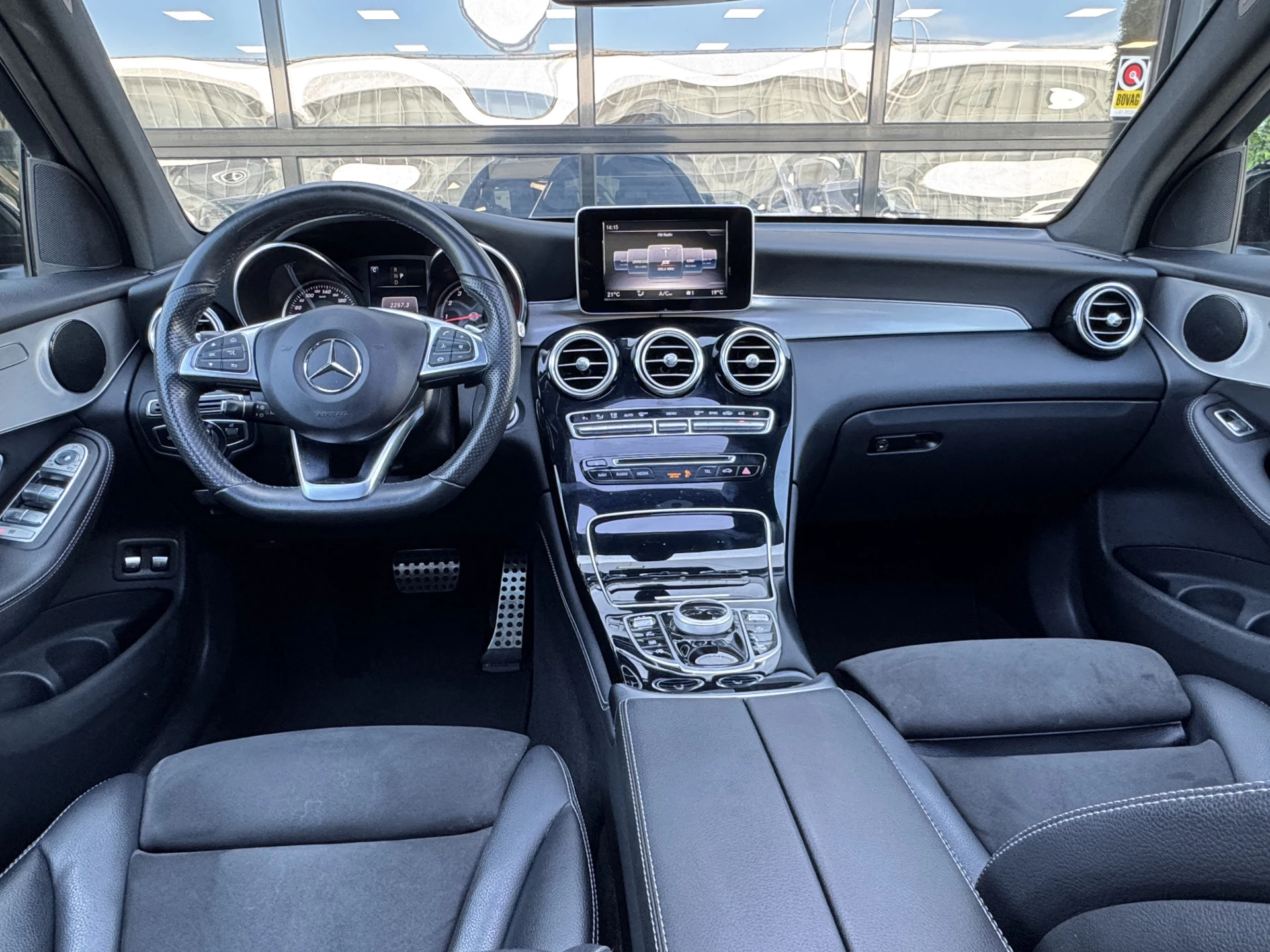 Hoofdafbeelding Mercedes-Benz GLC