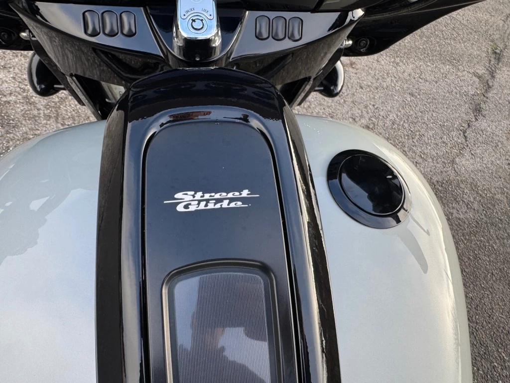 Hoofdafbeelding Harley-Davidson Street Glide