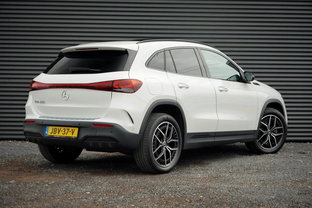 Hoofdafbeelding Mercedes-Benz EQA
