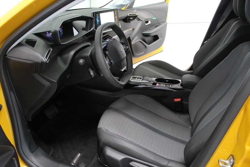 Hoofdafbeelding Peugeot e-208