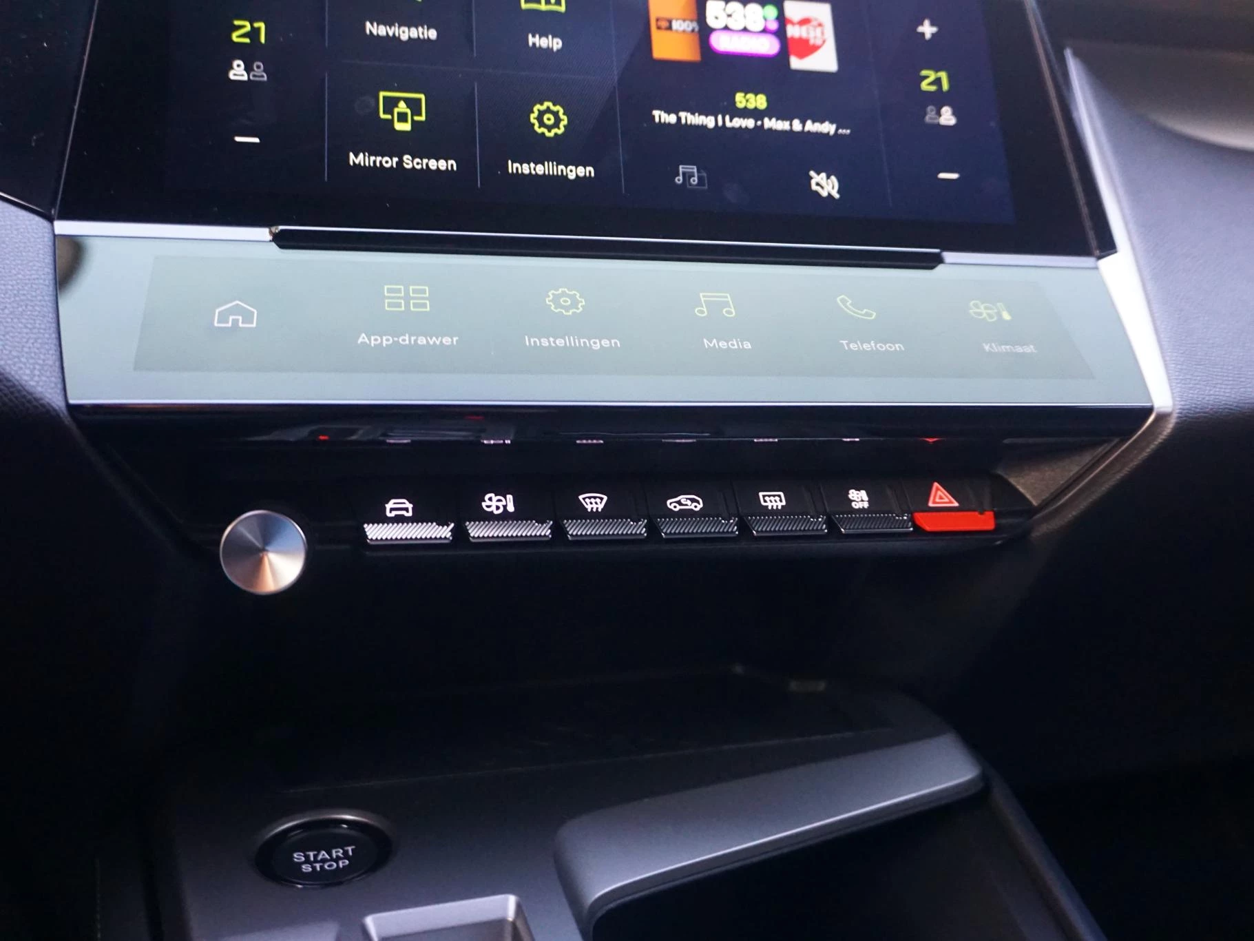 Hoofdafbeelding Peugeot e-308