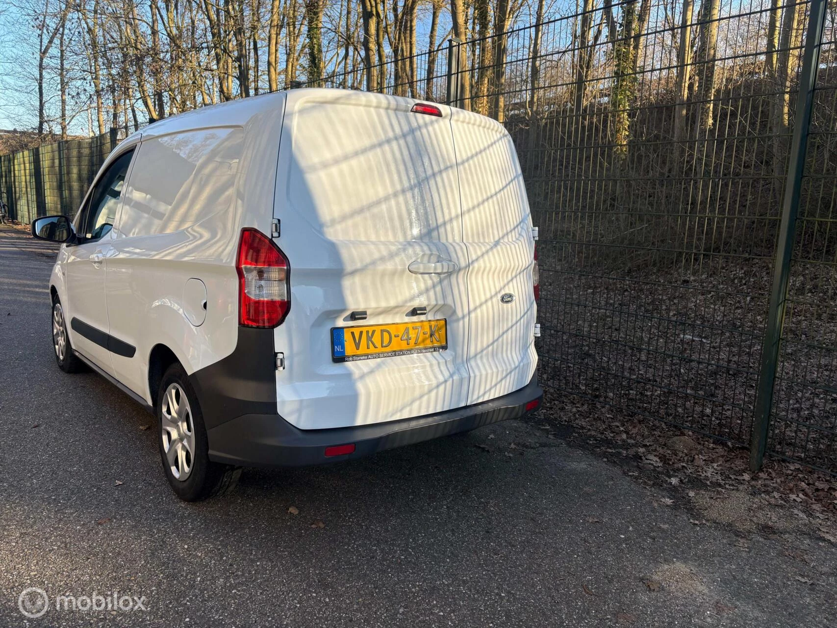 Hoofdafbeelding Ford Transit Courier
