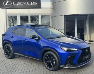 Hoofdafbeelding Lexus NX Lexus NX 450h+ AWD F SPORT Line NIEUW DIRECT LEVERBAAR TREKHAAK 1500KG TREKGEWICHT PANO-DAK STOELVENTI