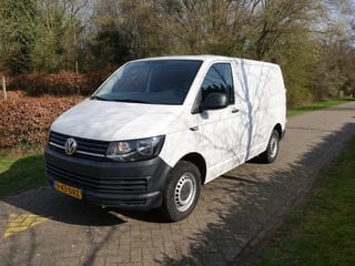 Volkswagen Transporter L1H1, GVW 3000kg, weinig km's, met OH