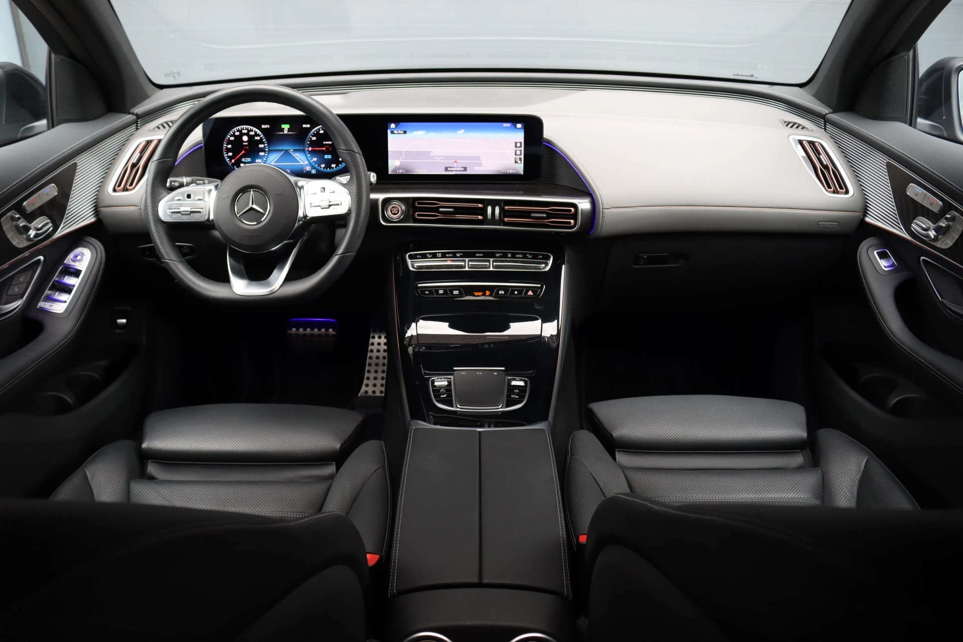 Hoofdafbeelding Mercedes-Benz EQC