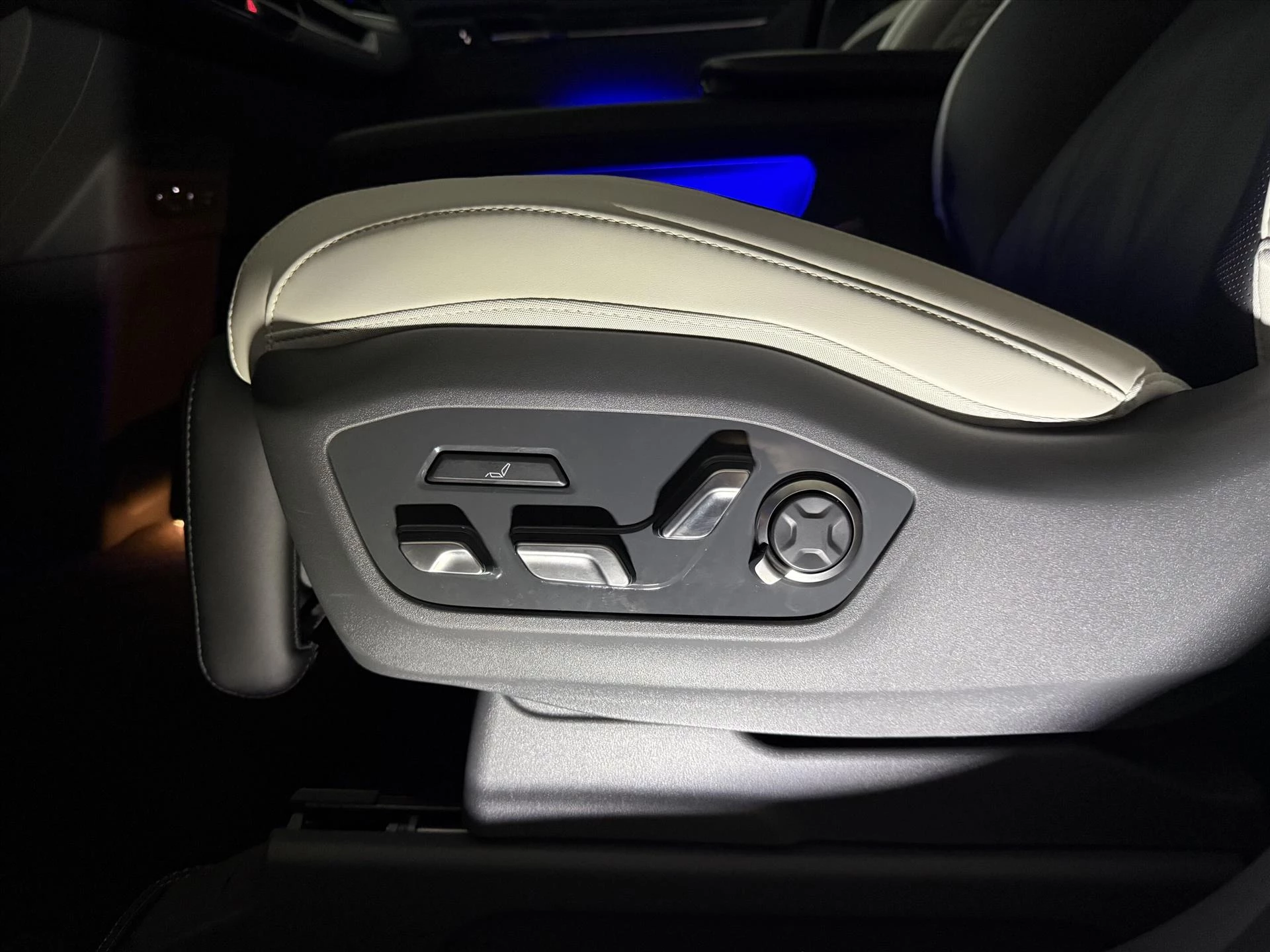 Hoofdafbeelding Kia EV9