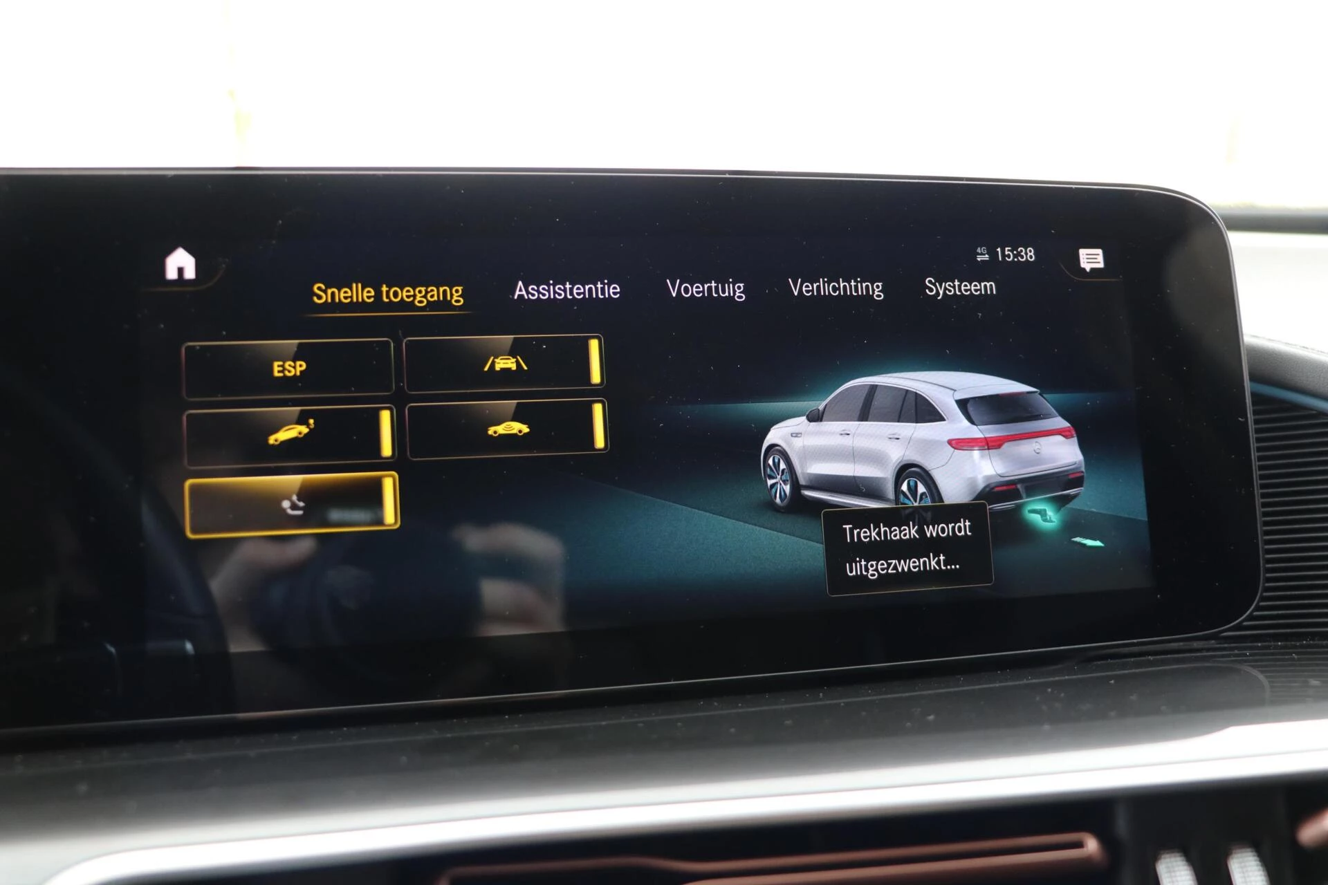 Hoofdafbeelding Mercedes-Benz EQC