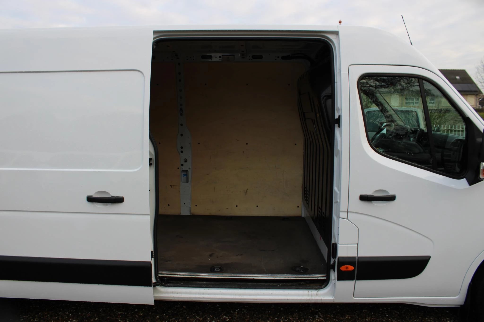 Hoofdafbeelding Nissan NV400