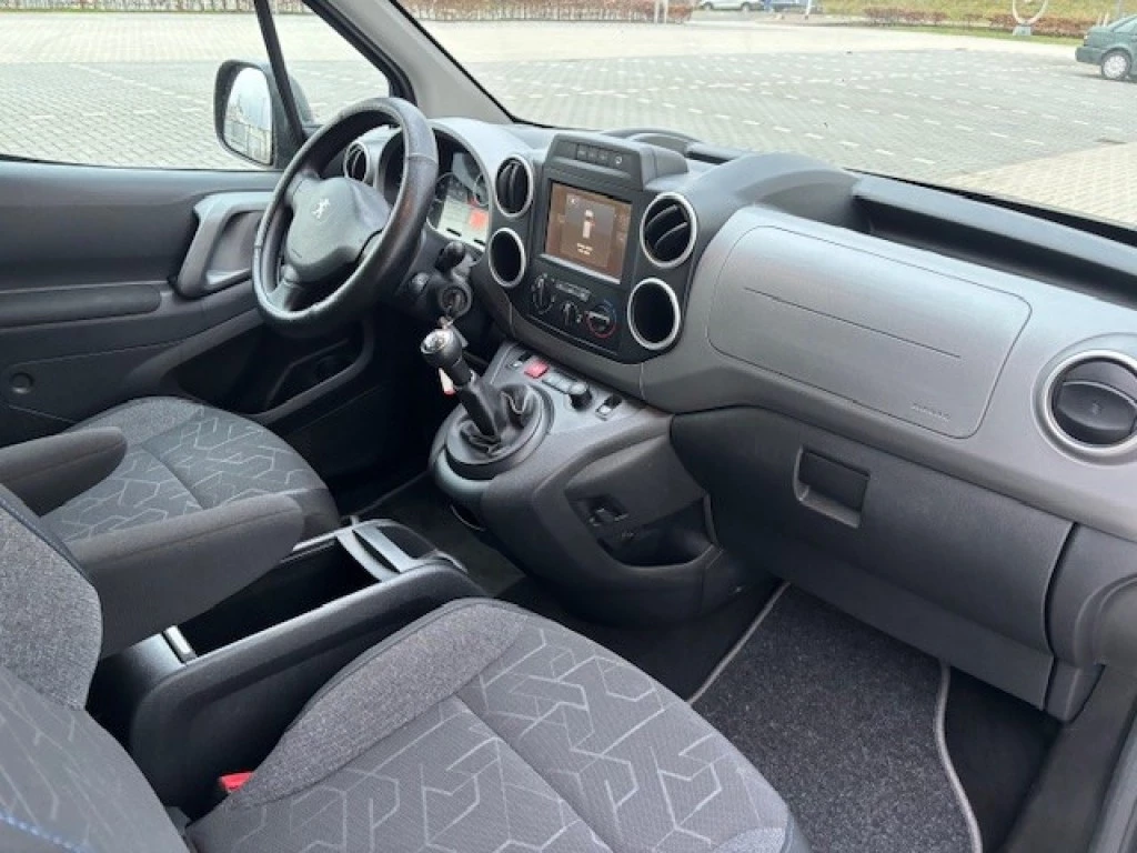 Hoofdafbeelding Peugeot Partner
