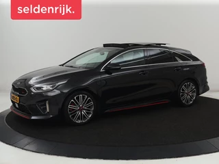 Hoofdafbeelding Kia ProCeed Kia ProCeed 1.6 T-GDI GT | 204pk | Panoramadak | Leder/Alcantara | Stoel & stuurverwarming | Trekhaak | Adaptive cruise | JBL Sound | Carplay | Camera | Navigatie | Full LED | Keyless | Achterbankverwarming