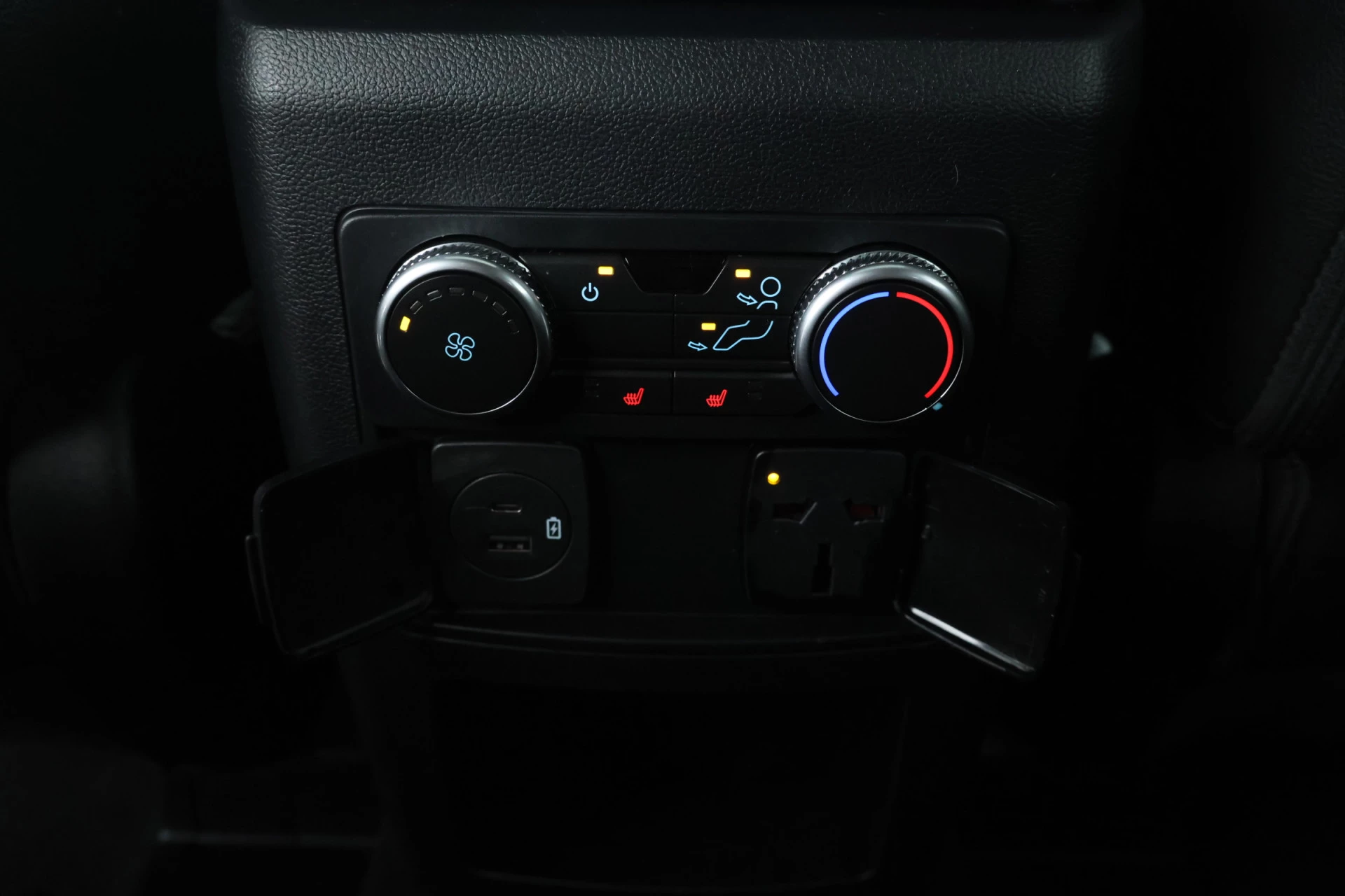 Hoofdafbeelding Ford Explorer