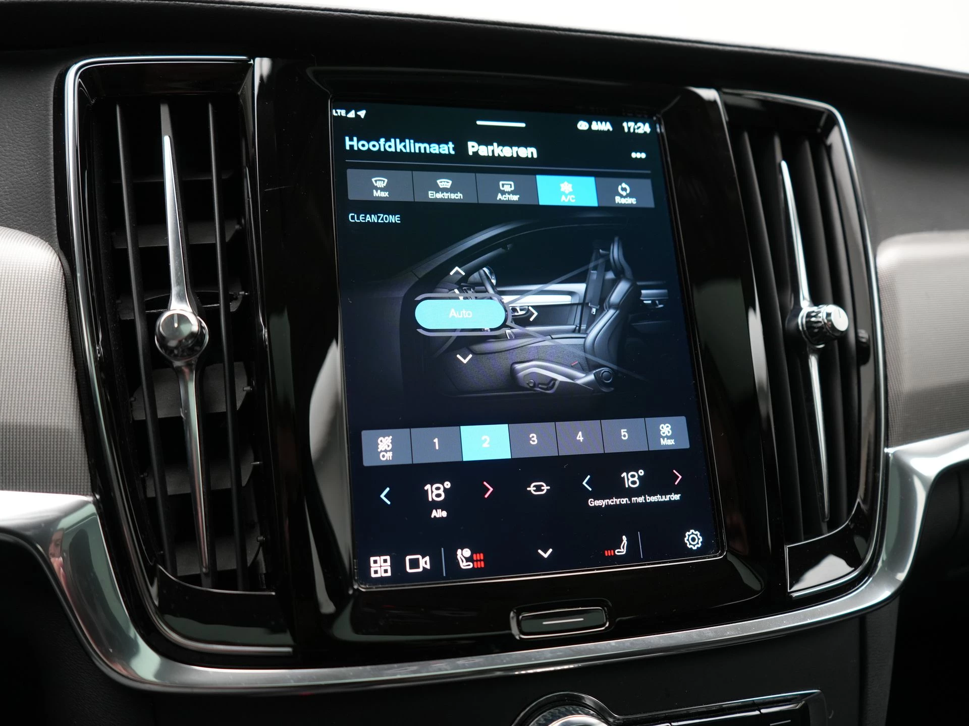 Hoofdafbeelding Volvo V90