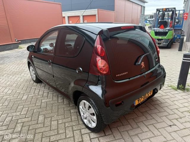Hoofdafbeelding Peugeot 107