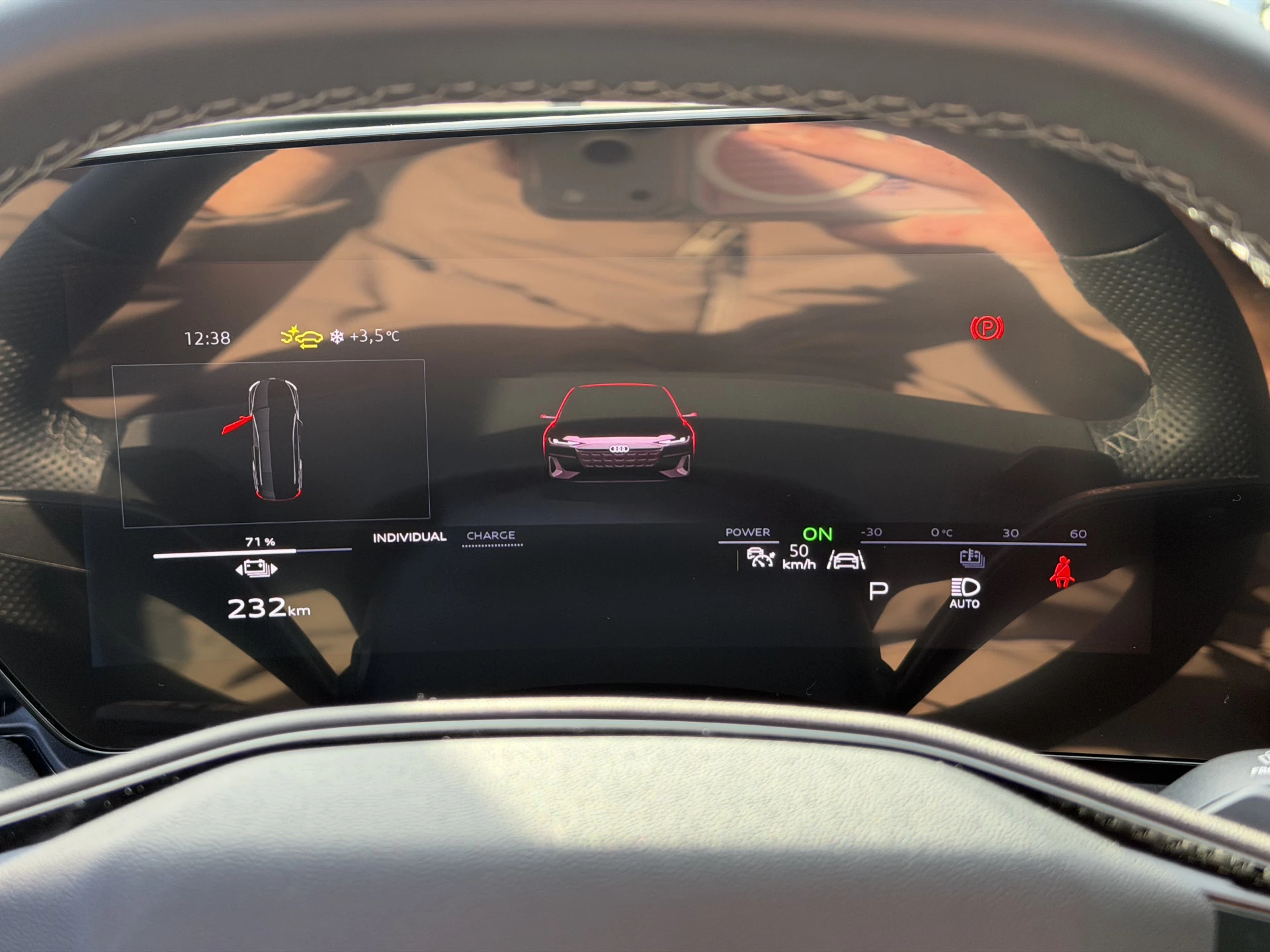 Hoofdafbeelding Audi A6 Avant e-tron