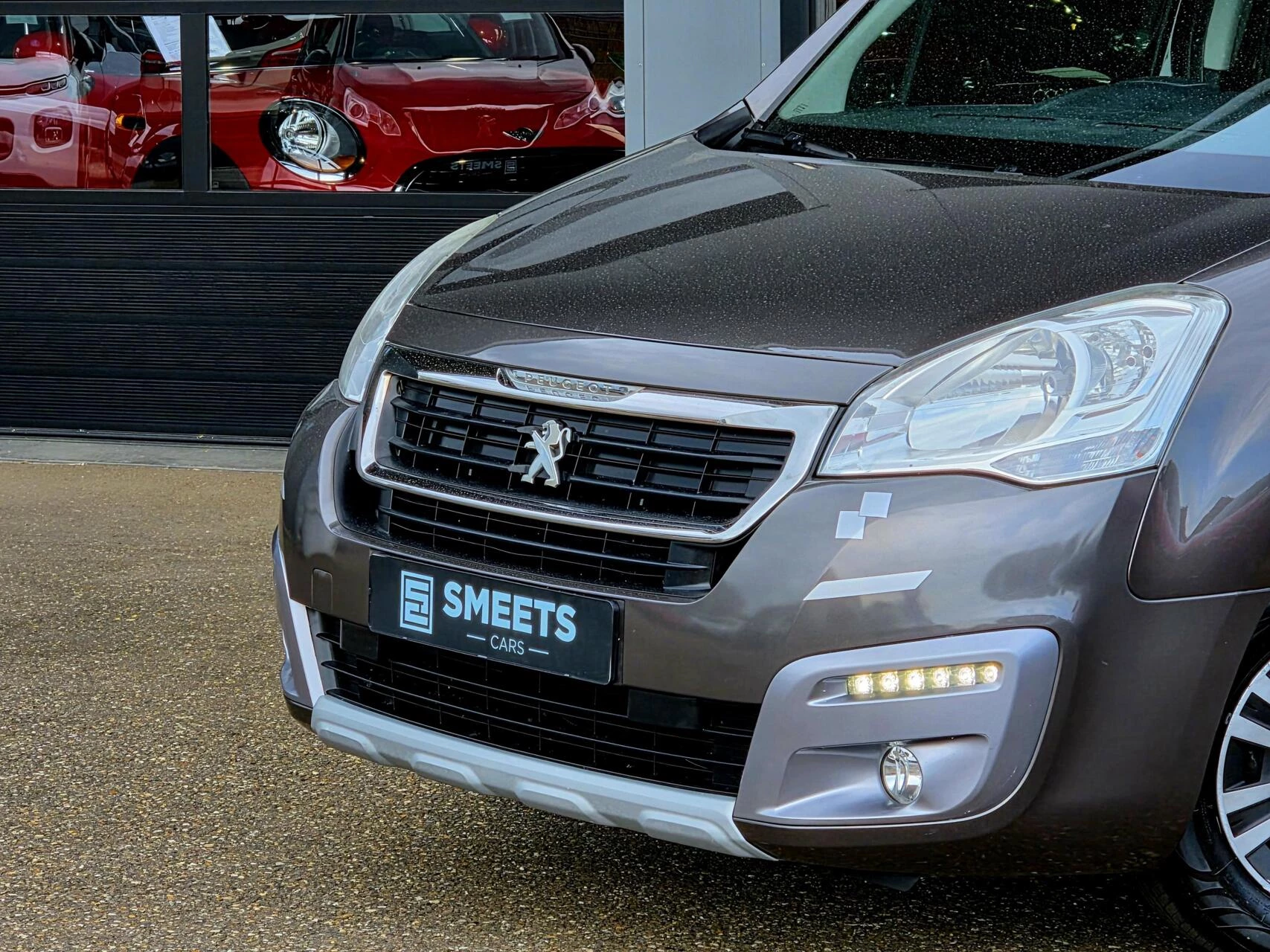 Hoofdafbeelding Peugeot Partner
