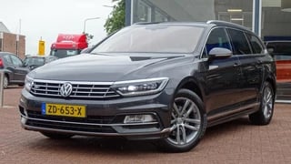 Hoofdafbeelding Volkswagen Passat Volkswagen Passat Variant 1.5 TSI Highline Business RLine / R-line | Airco | Automaat | 2019 | Vol opties| Dealerauto | Inruil mog