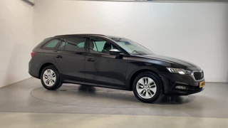 Skoda Octavia Combi 1.0 e-TSI Business Edition Camera Cruise Control Sfeerverlichting