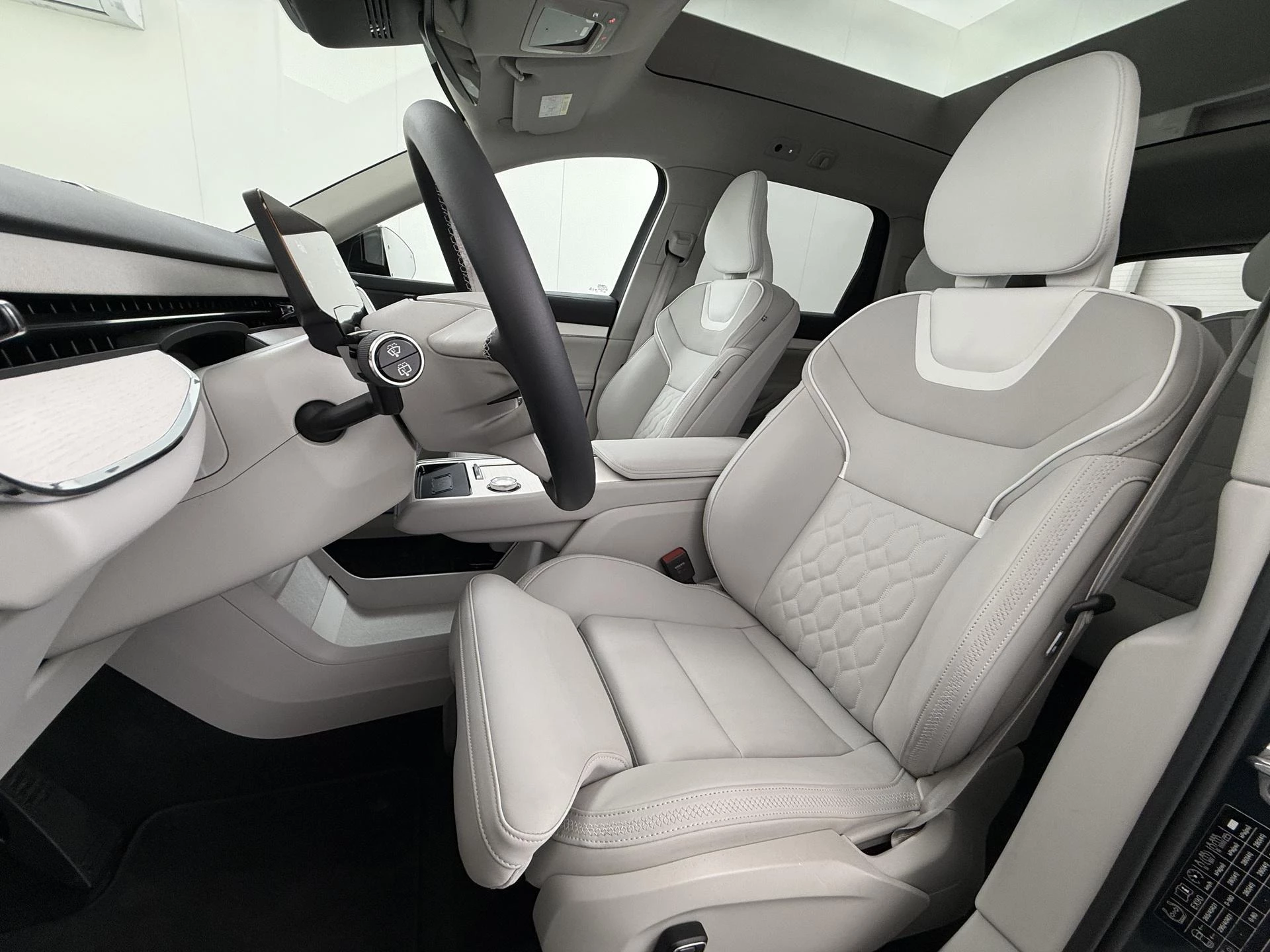 Hoofdafbeelding Volvo EX90