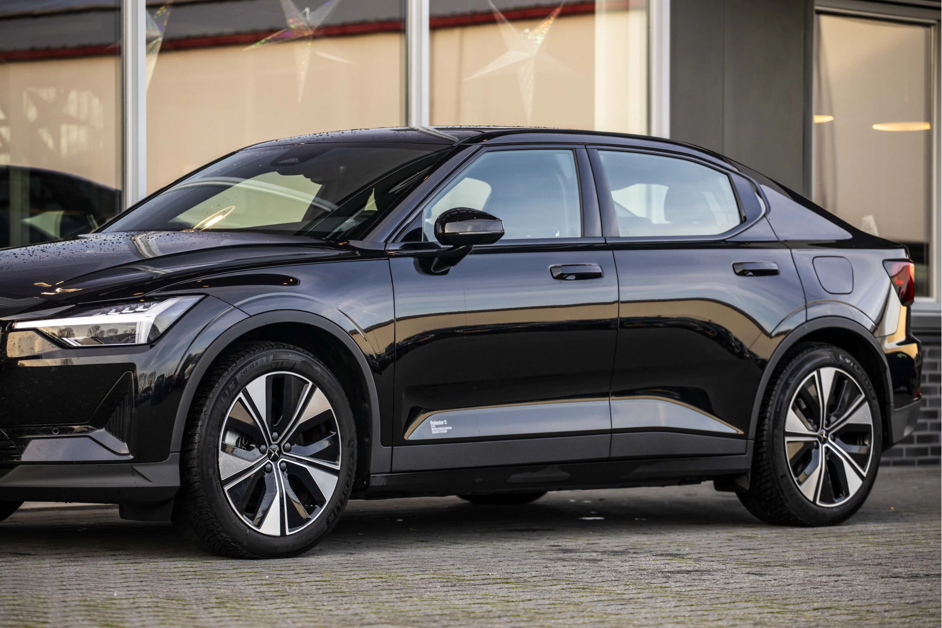 Hoofdafbeelding Polestar 2