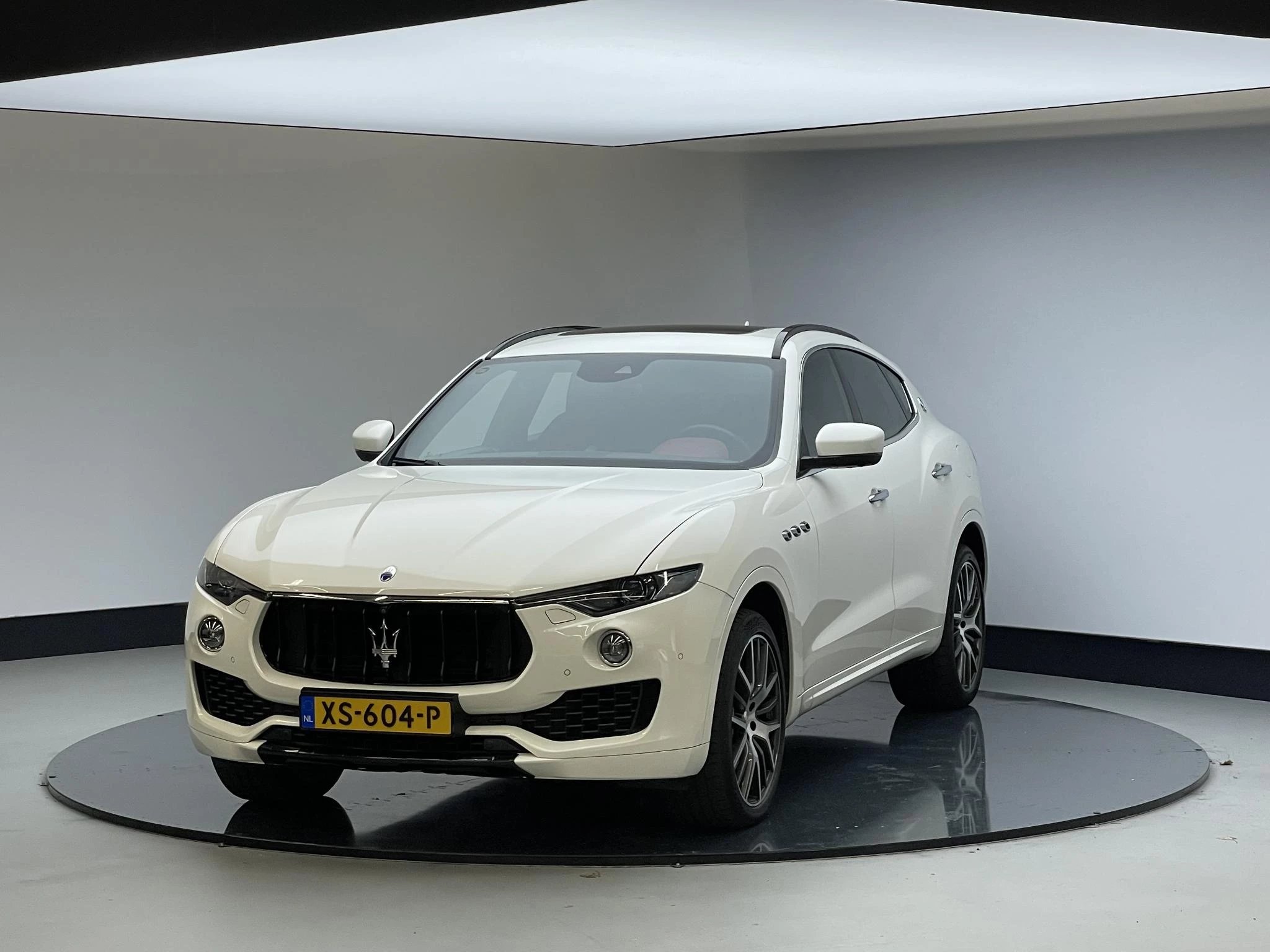 Hoofdafbeelding Maserati Levante