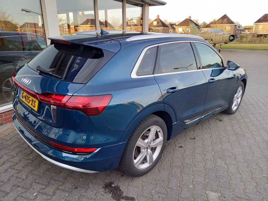 Hoofdafbeelding Audi e-tron