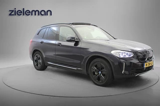 Hoofdafbeelding BMW iX3 BMW iX3 Executive 80 kWh - Carplay, Panorama, Camera, Leer, Stoelverw. Afn. Trekhaak